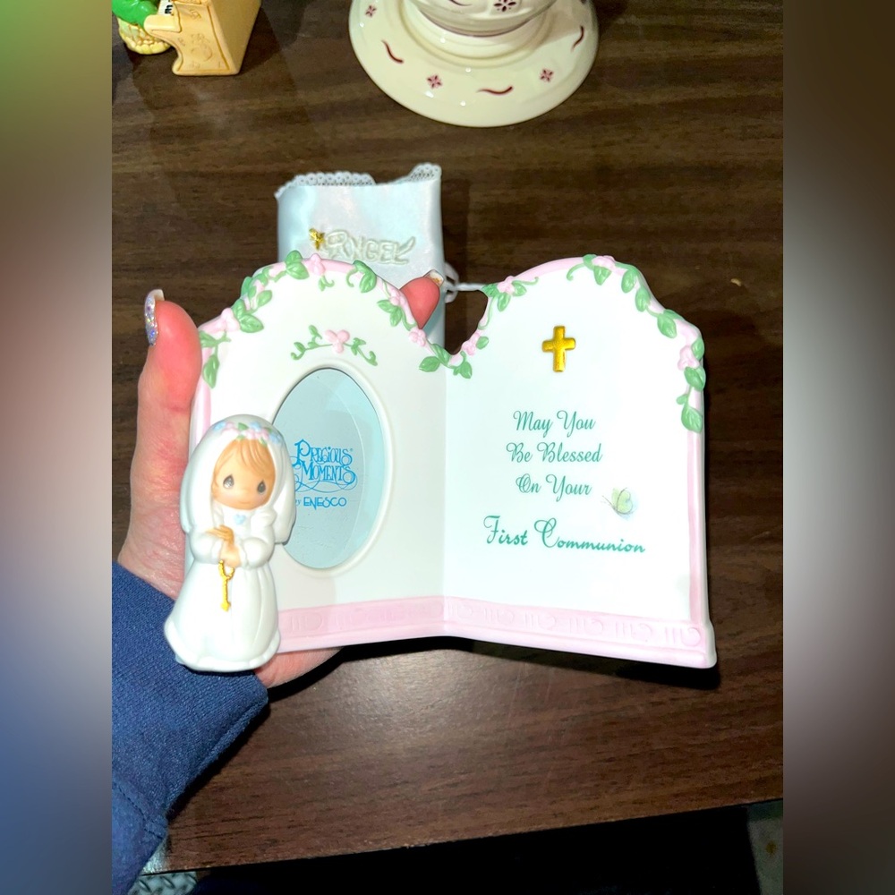 PRECIOUS MOMENTS COMMUNION KEEPSAKE
